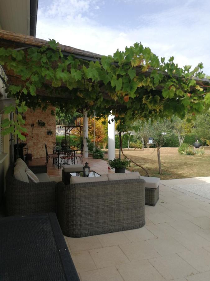 Au Doux Repos Bed & Breakfast Lucbardez-et-Bargues Exterior photo