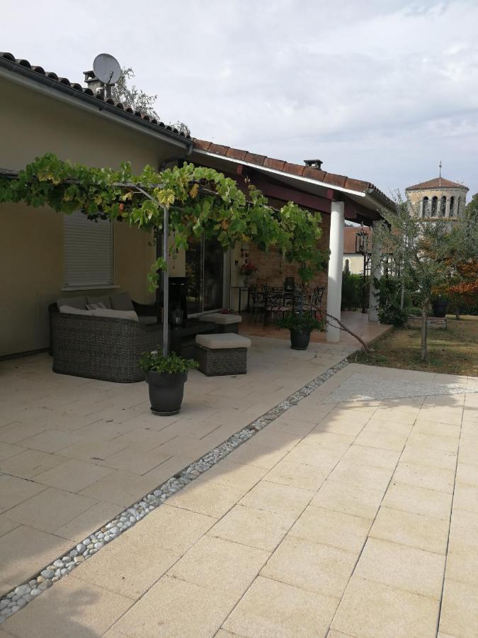 Au Doux Repos Bed & Breakfast Lucbardez-et-Bargues Exterior photo